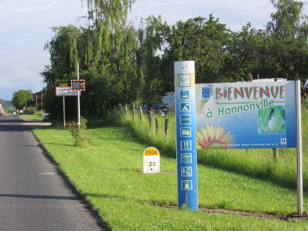 Hannonville-sous-les-Côtes Gite La Grange A Foin المظهر الخارجي الصورة