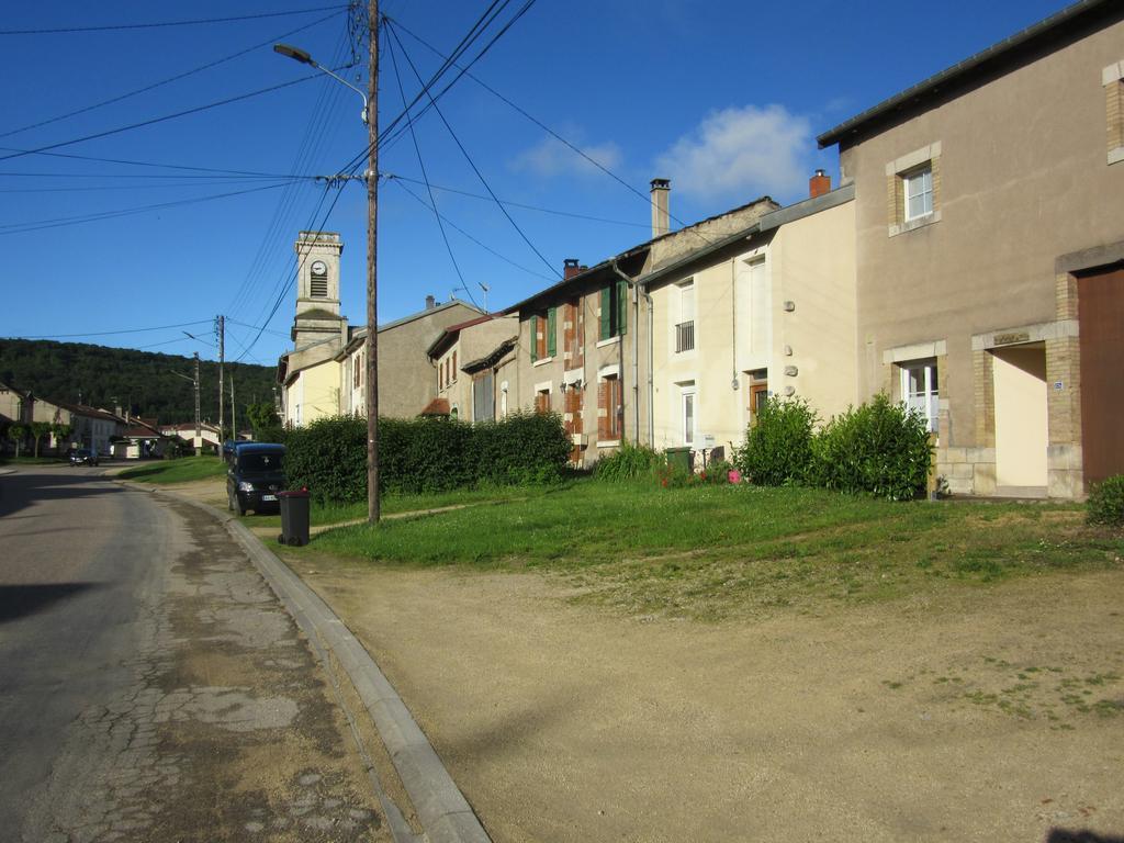 Hannonville-sous-les-Côtes Gite La Grange A Foin المظهر الخارجي الصورة